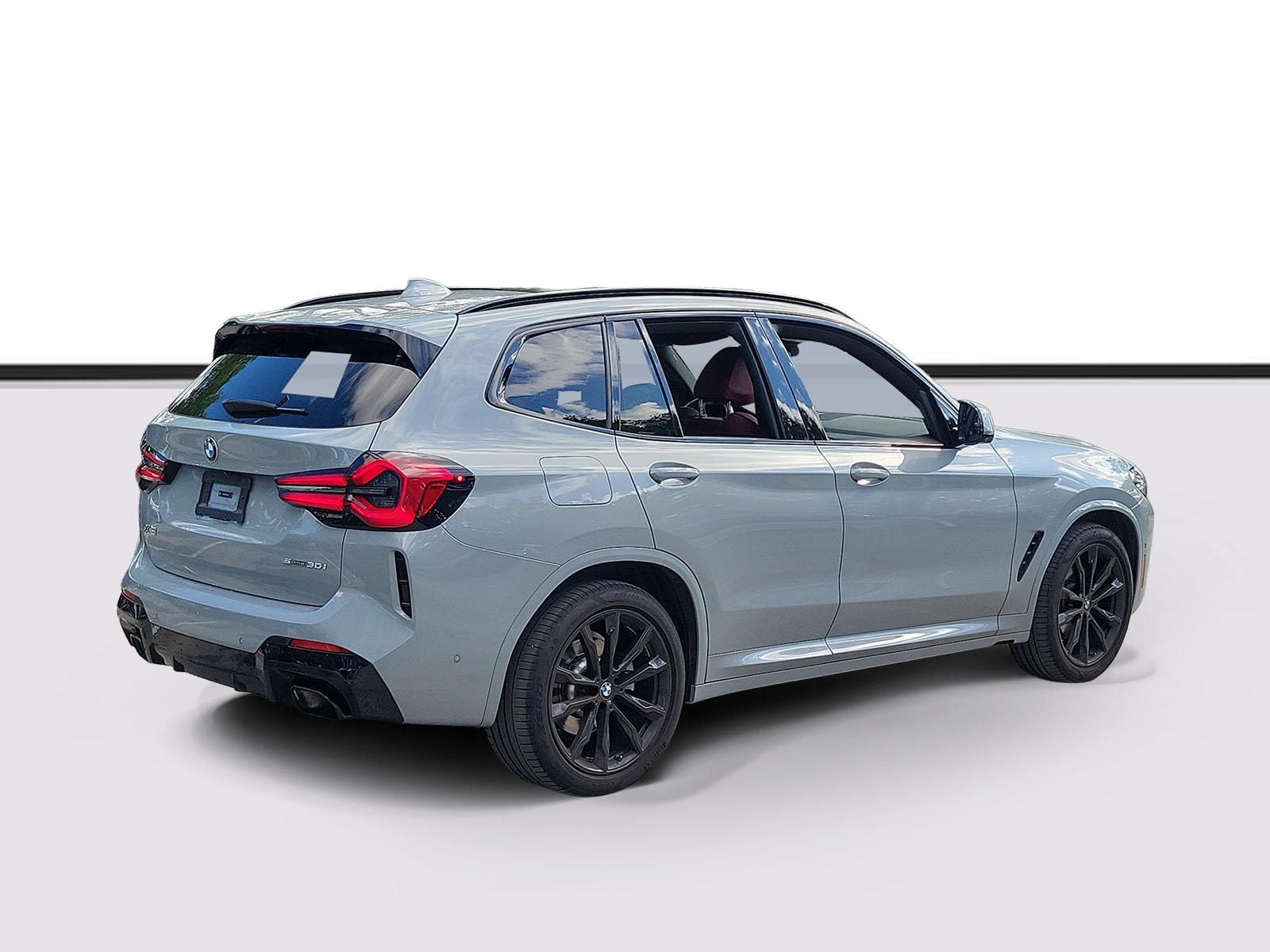 Used 2024 Brooklyn Grey Metallic BMW sDrive30i image 3