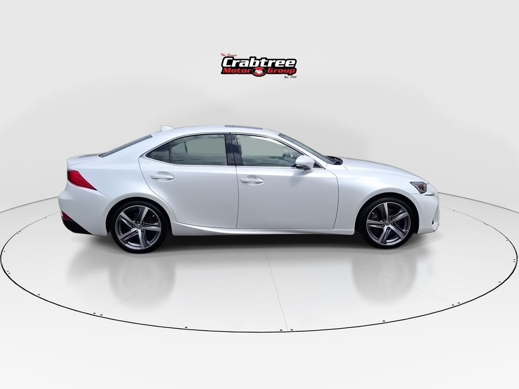 Used 2018 White Lexus 300 image 9