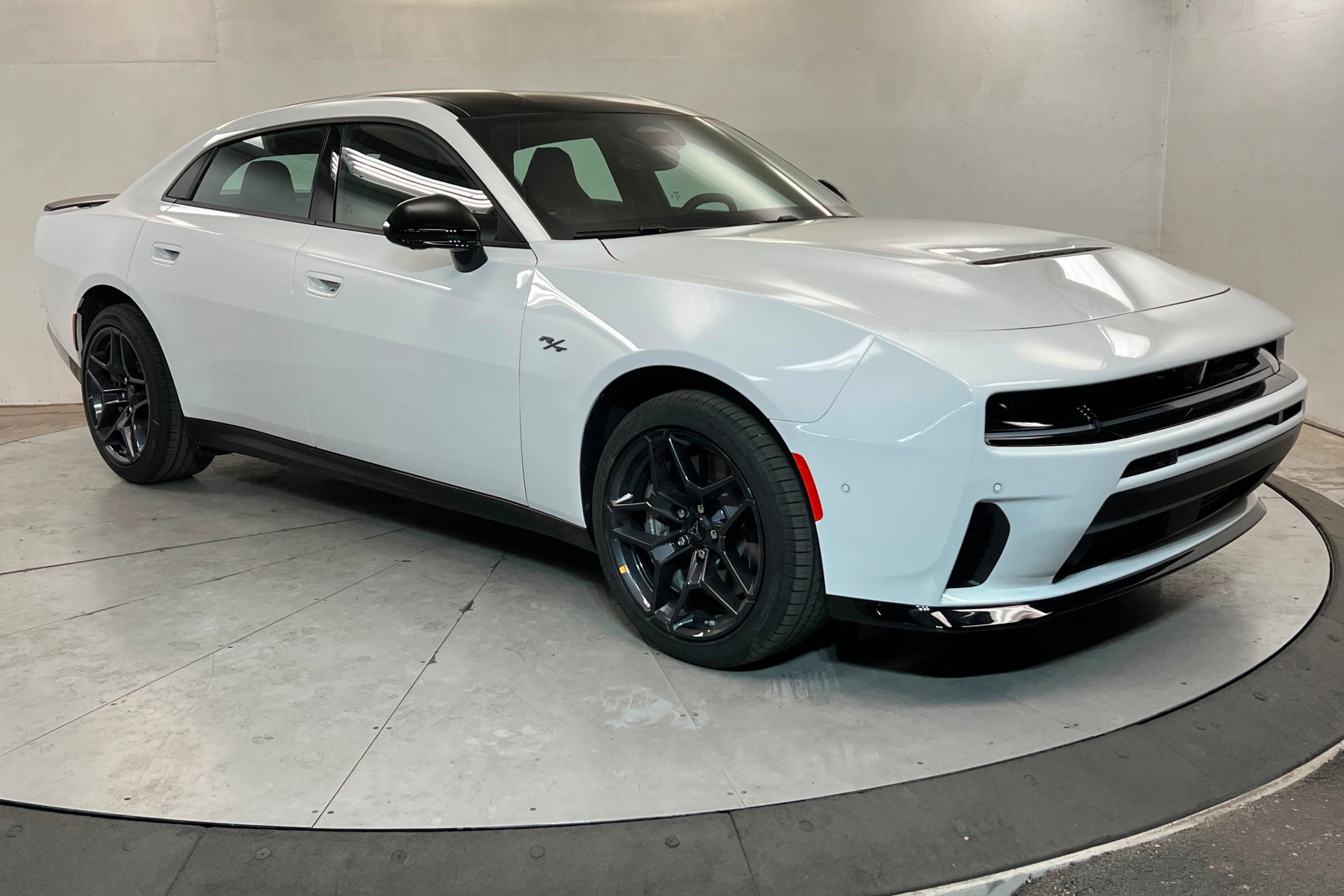 New 2026 White Knuckle Exterior Paint Dodge R/T Plus image 8