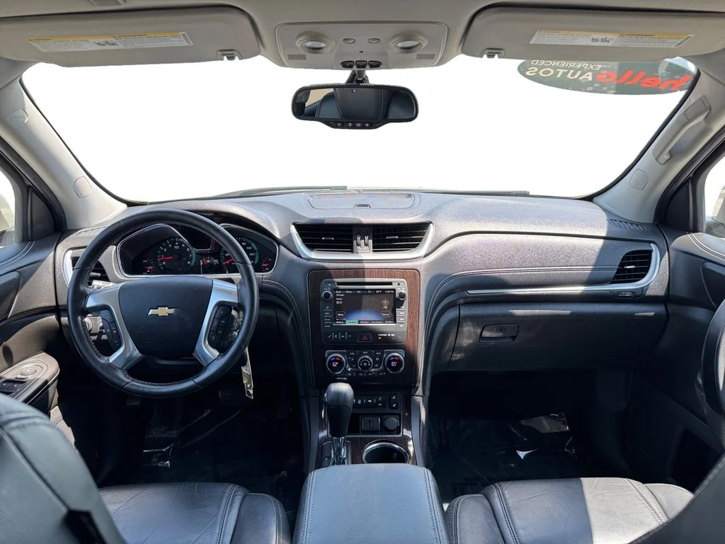 Used 2015 Gold Chevrolet 2LT image 13