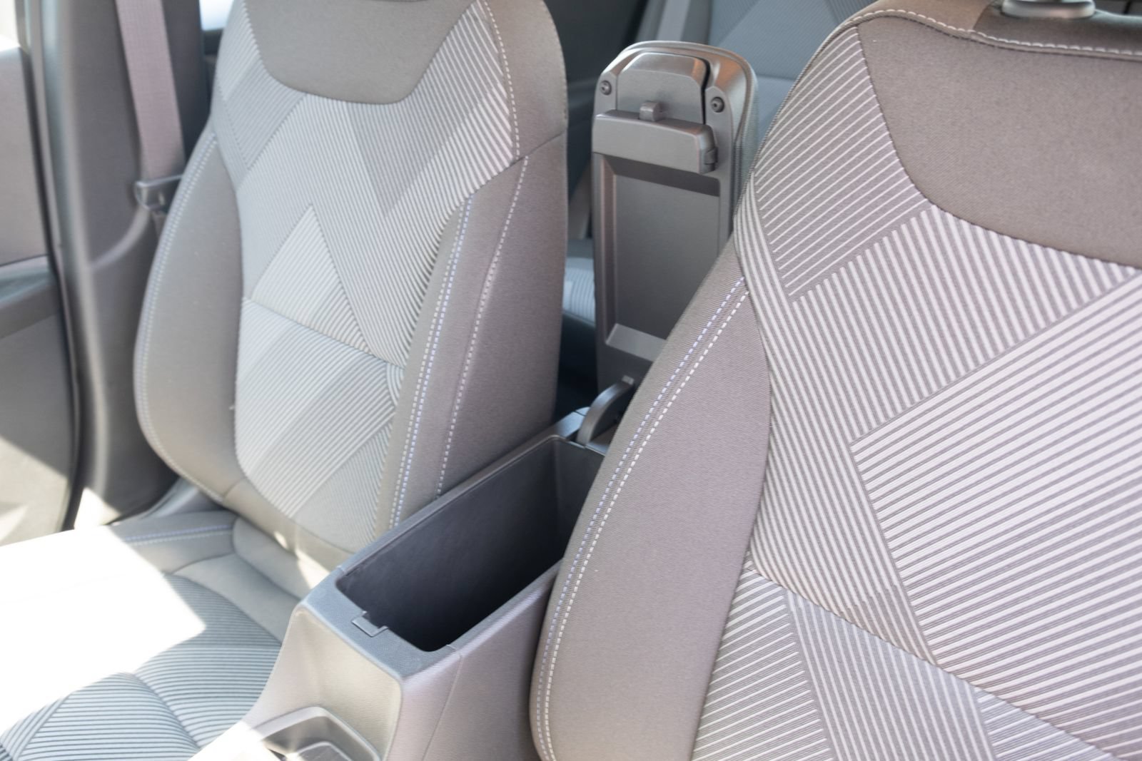 New 2027 Summit White Chevrolet LT image 8
