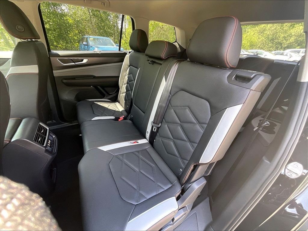 New 2026 Black Volkswagen 2.0T Peak Edition image 15