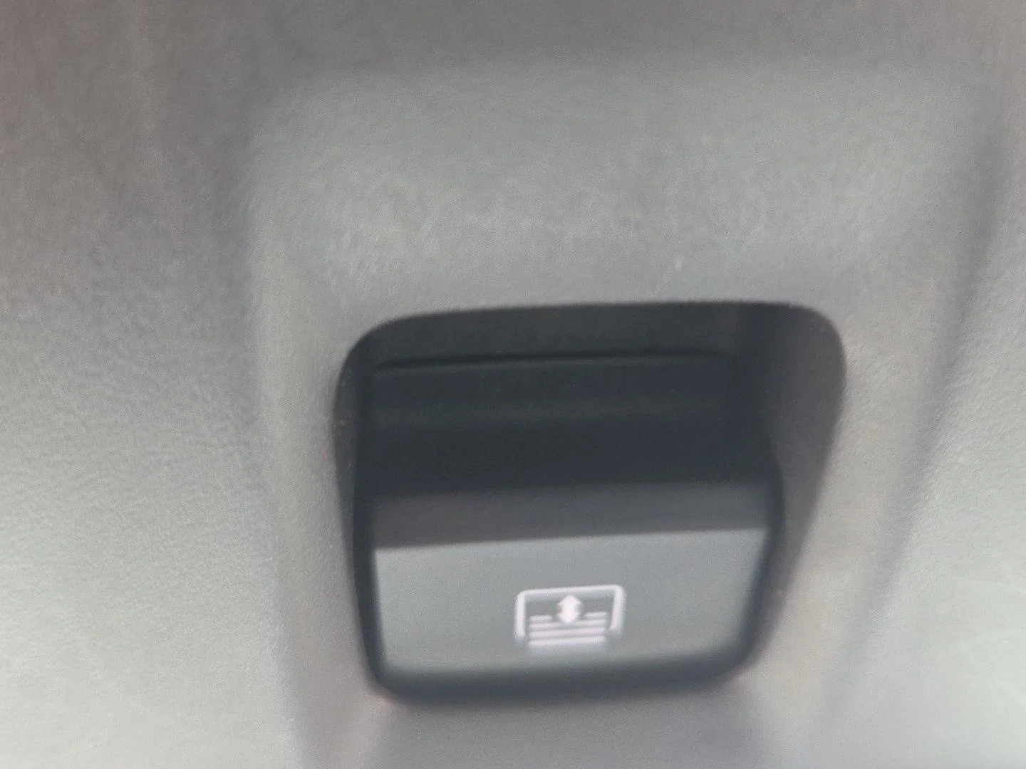 Used 2021 EMPIRE BEIGE METALLIC Chevrolet LT image 14