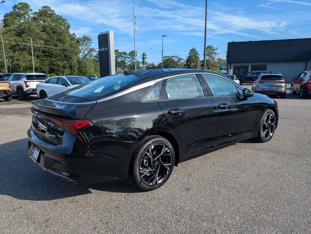 New 2026 Aurora Black Pearl Kia GT-Line FWD image 4