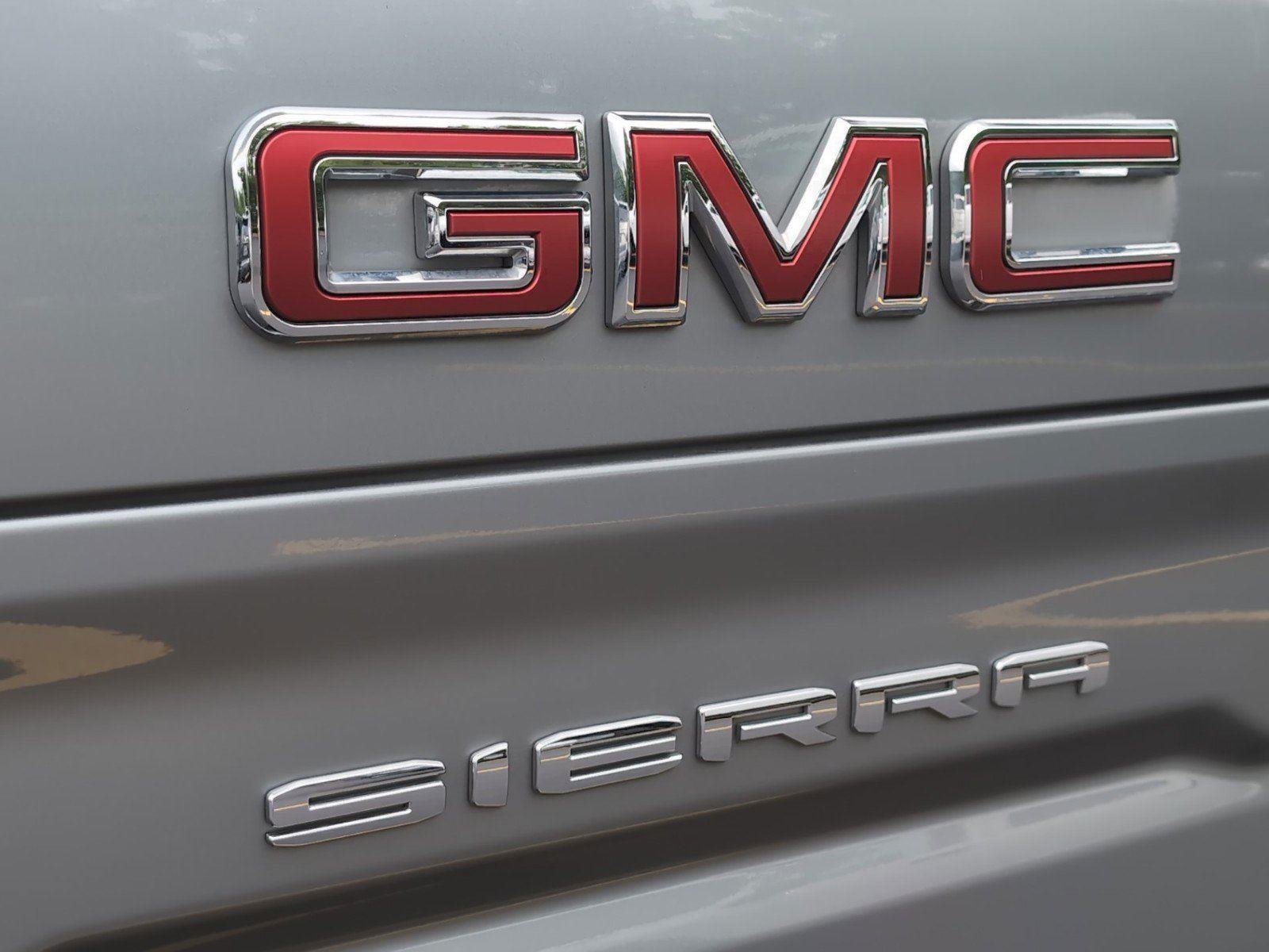 Used 2024 Sterling Metallic GMC SLT image 37