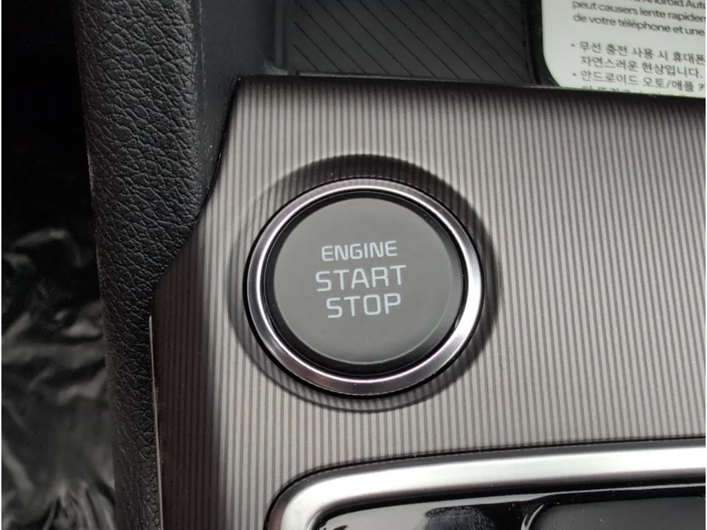 New 2026 Glacial White Pearl Kia EX image 18