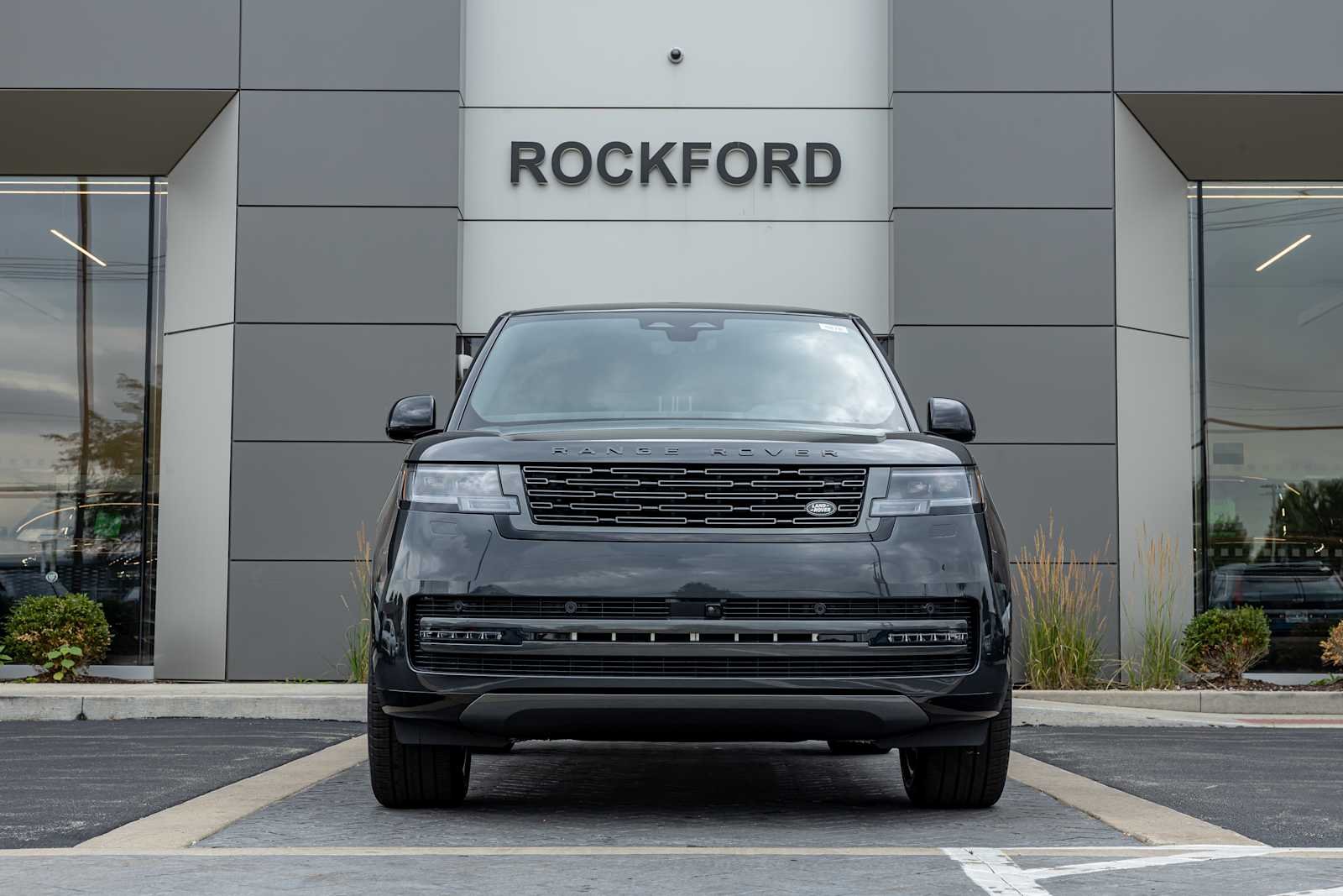 New 2026 Carpathian Grey Land Rover SE image 8