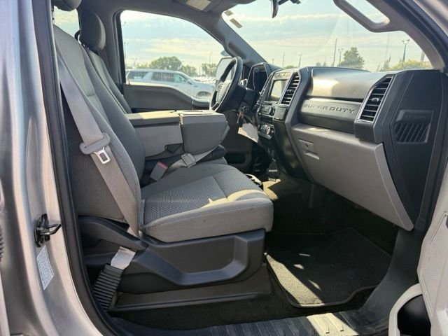Used 2017 Silver Ford XLT image 12
