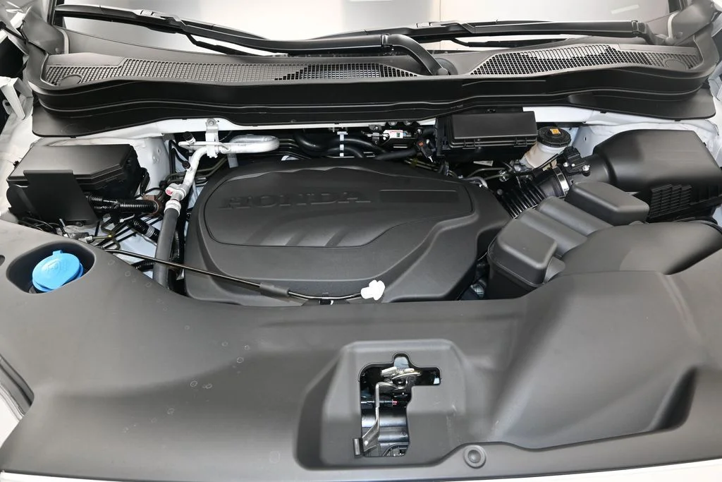 New 2026 Platinum White Pearl Honda RTL image 23