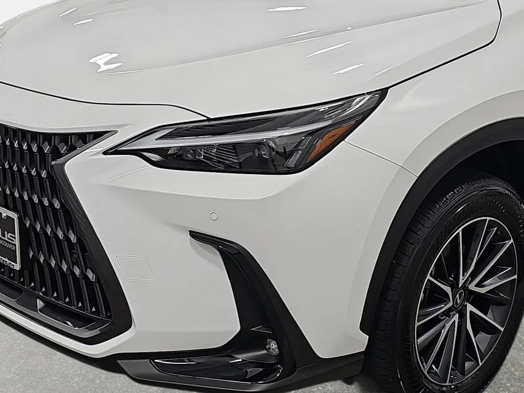 New 2026 Ultra White Lexus PREMIUM image 30