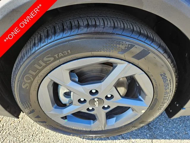 Used 2025 Blue Kia LXS image 19