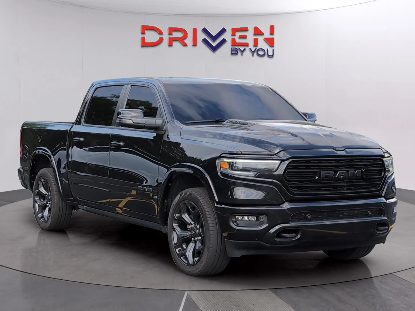 Used 2023 Diamond Black Crystal Pearlcoat Ram Limited image 7