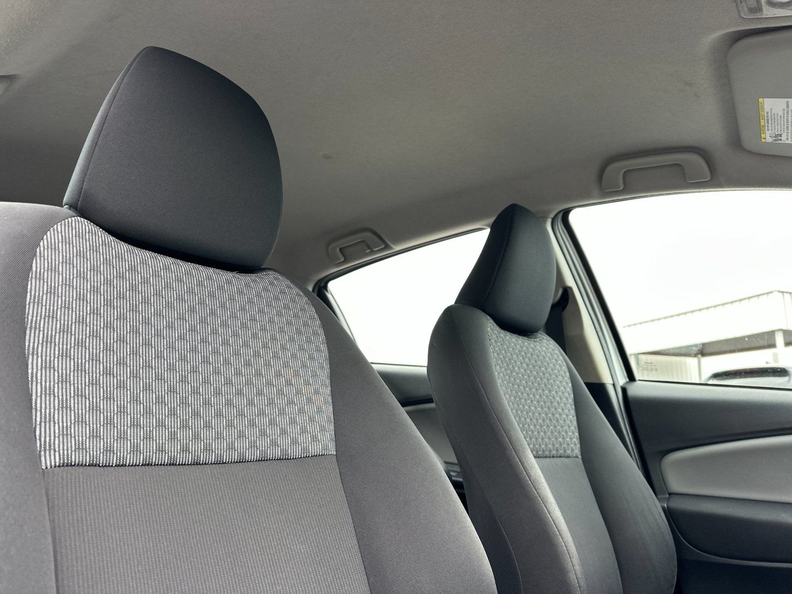 Used 2017 Silver Toyota L image 16
