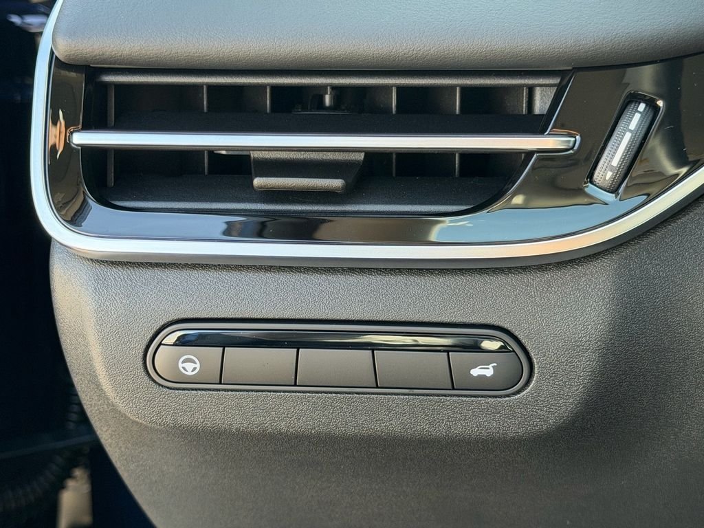 New 2027 GRAND BLUE INFINITI Luxe FWD image 27