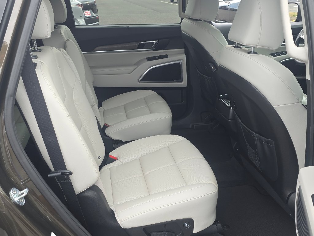 2022 Kia Telluride EX - Photo 24