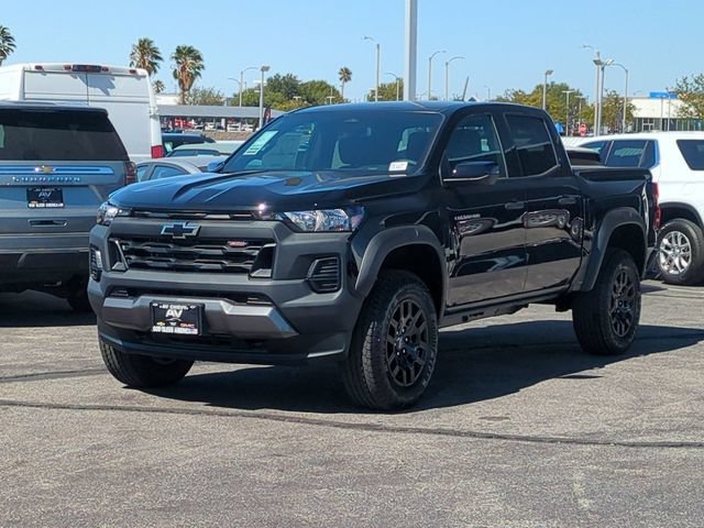 2026 Chevrolet Colorado Trail Boss - Photo 4