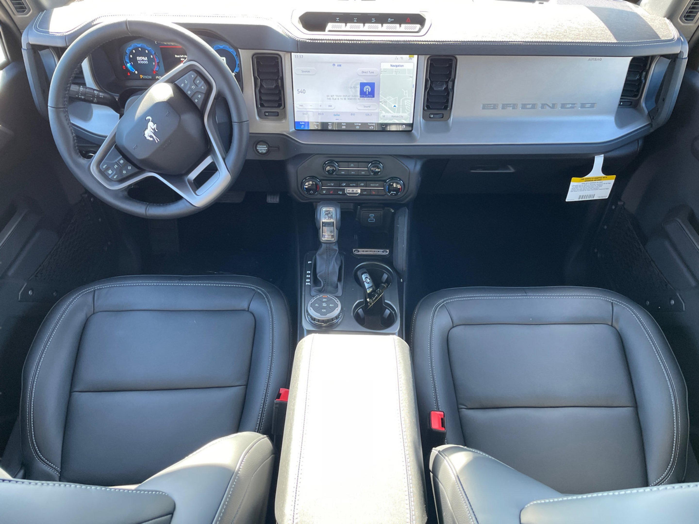 2025 Ford Bronco 4-Door Outer Banks - Photo 13