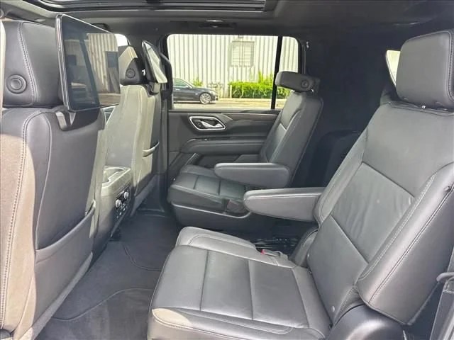 Used 2024 Summit White Chevrolet Z71 image 17