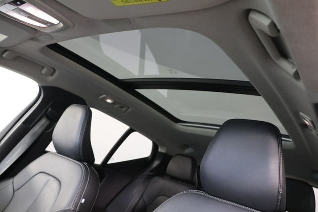 Used 2024 Gray Volvo B5 Plus Dark Theme image 18