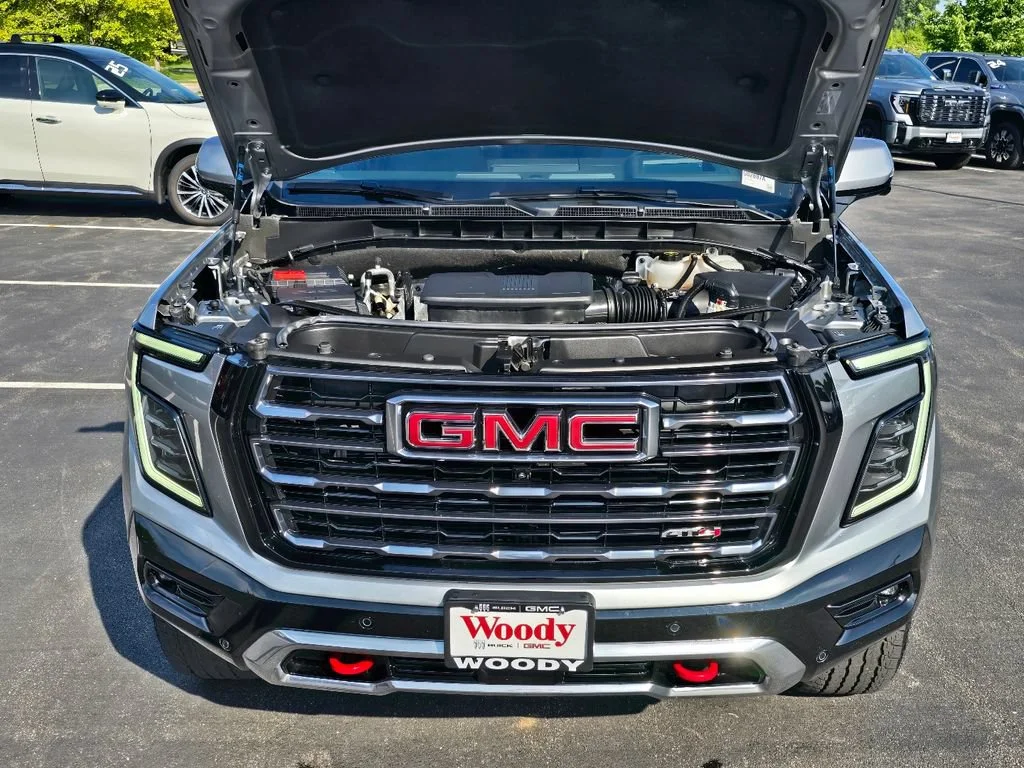2025 GMC Yukon AT4 - Photo 31