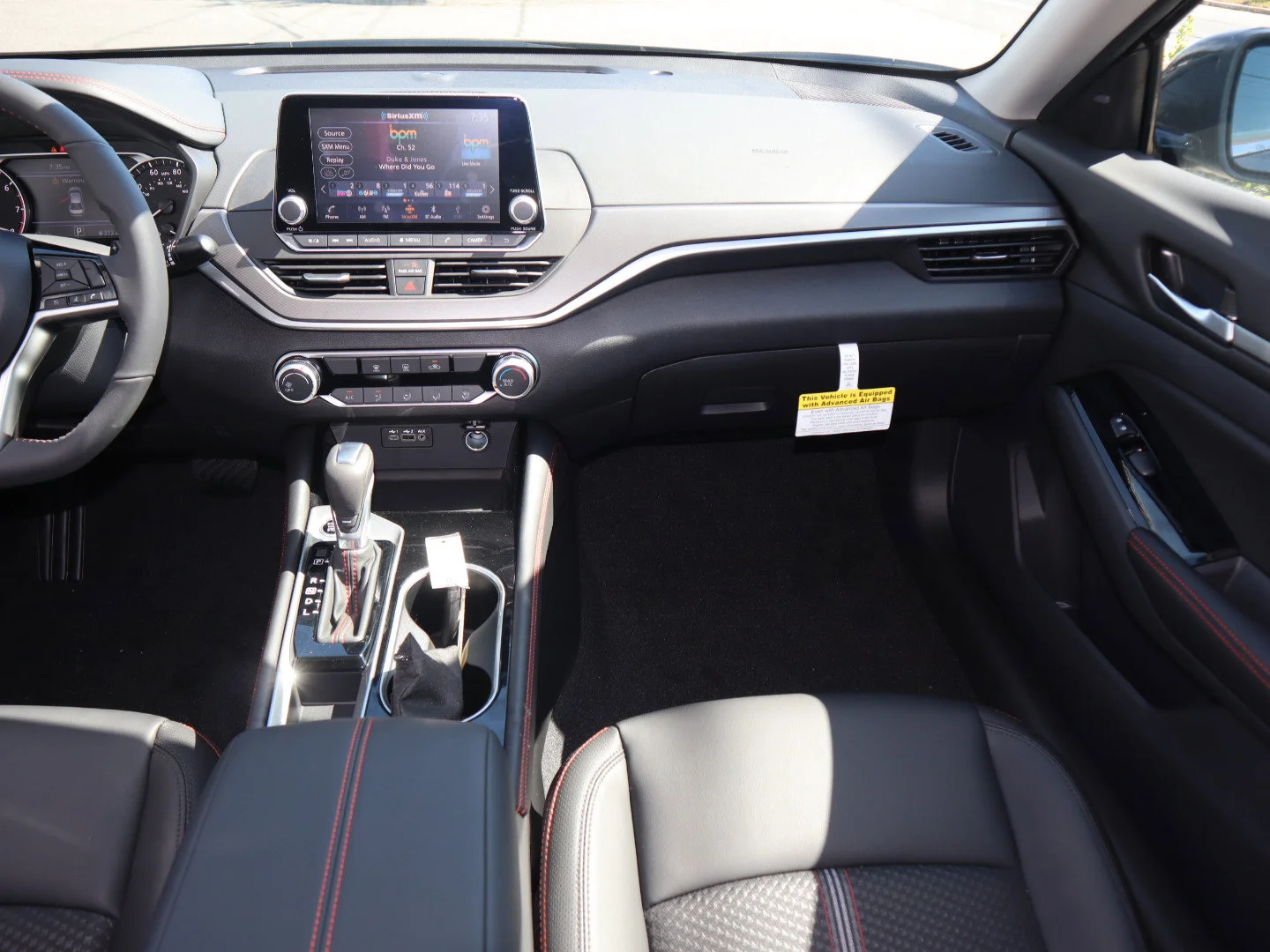New 2025 Pearl White Tricoat Nissan SR image 14
