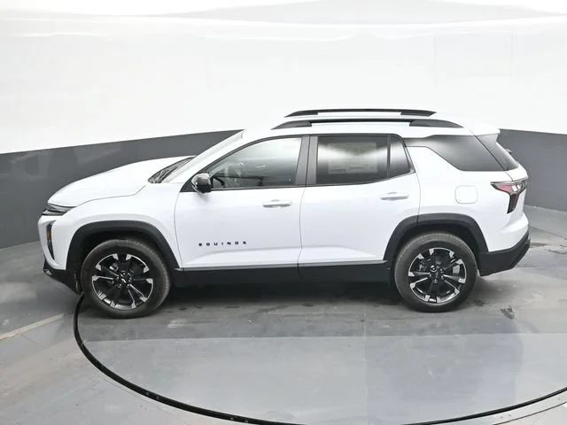 2027 Chevrolet Equinox RS - Photo 12