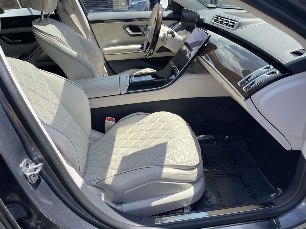 Used 2022  Mercedes-Benz S 580 image 20