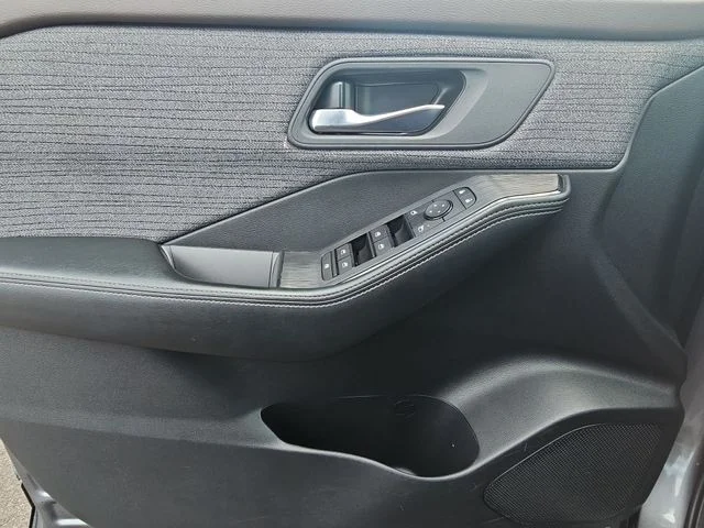 Used 2023 Gray Nissan SV image 24
