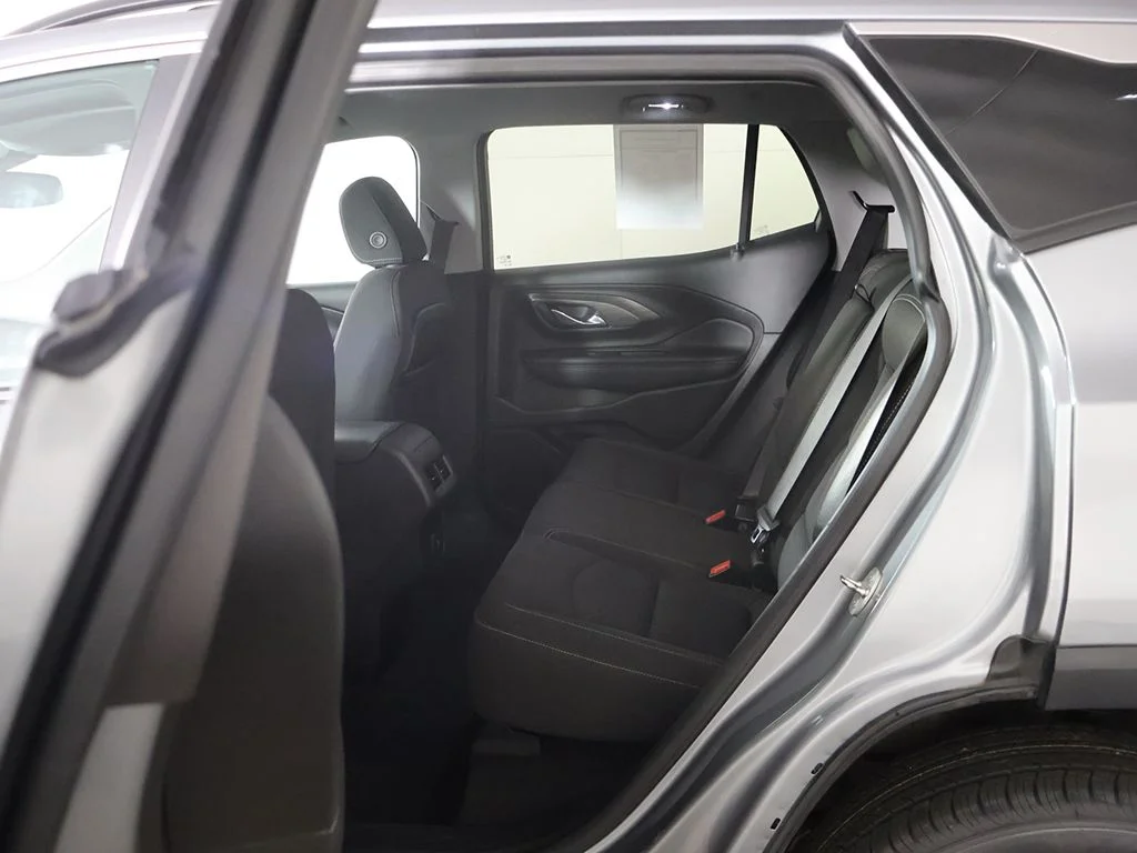 Used 2023 Silver GMC SLE image 30