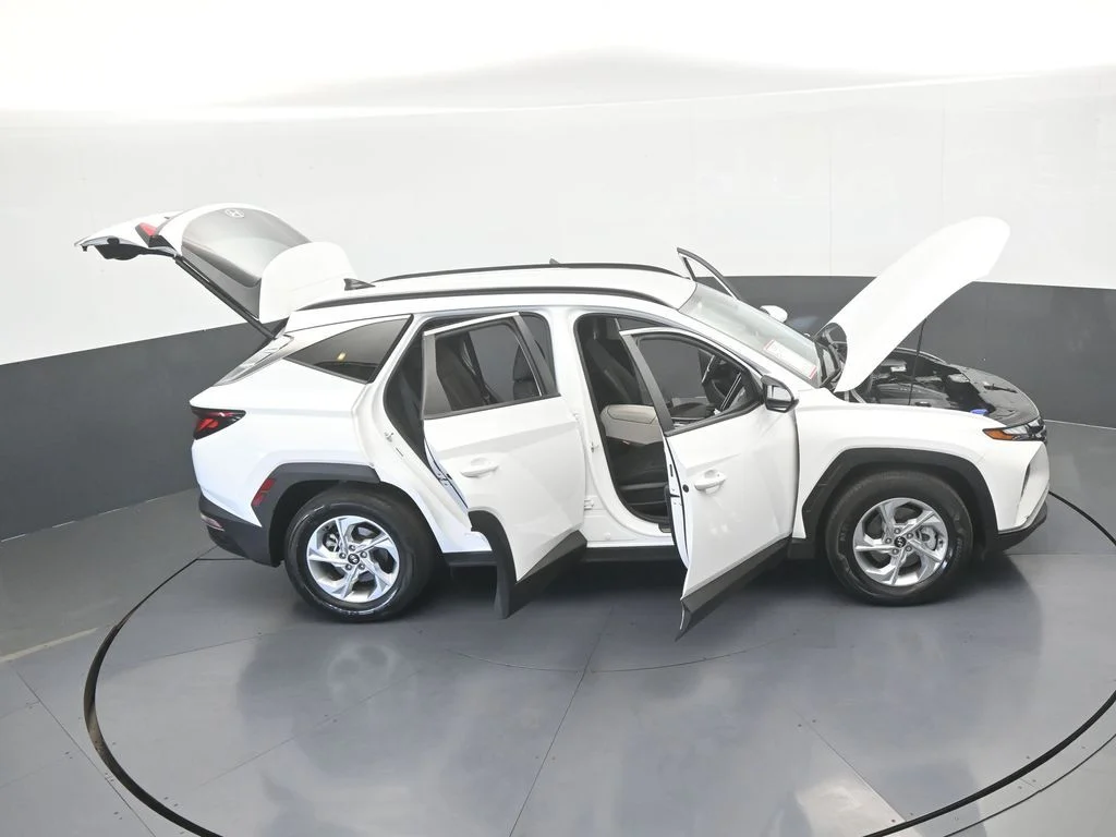 Used 2024 White Pearl Hyundai SEL image 67