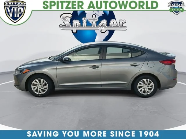 Used 2018 Gray Hyundai SE image 6