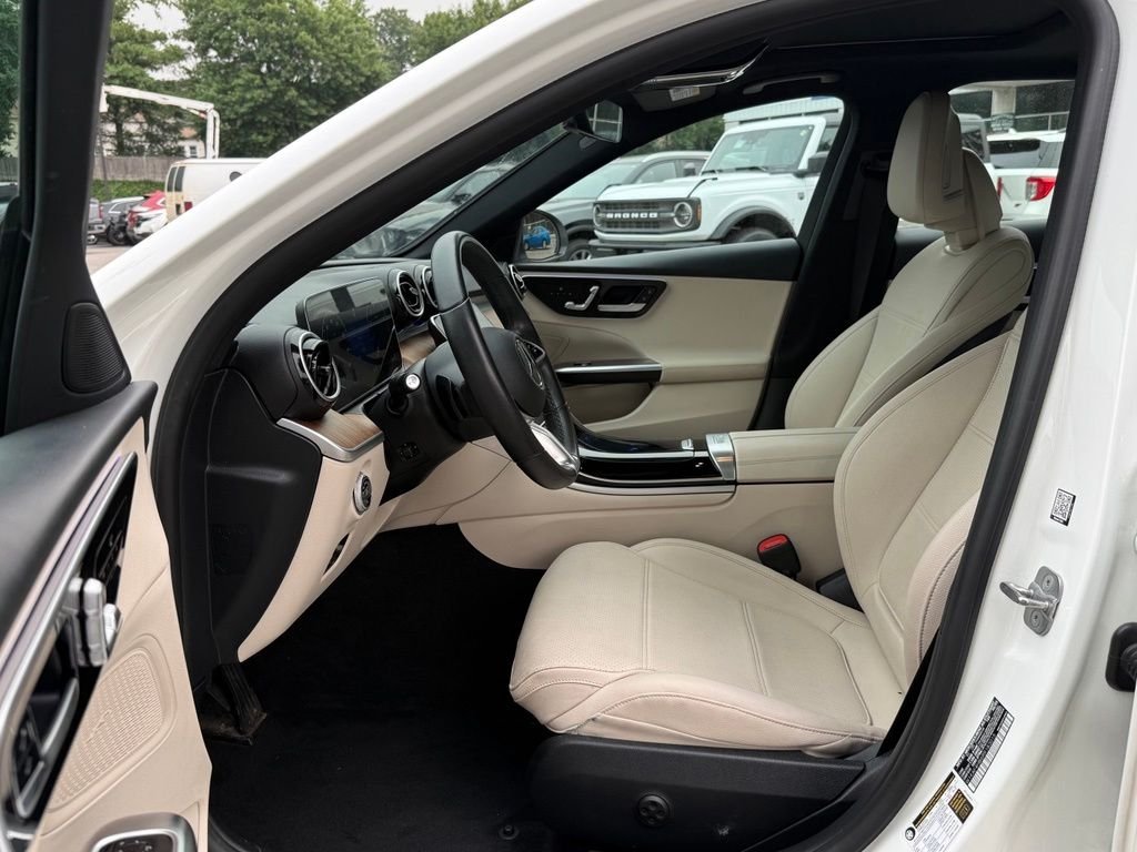 Used 2024  Mercedes-Benz C 300 image 24