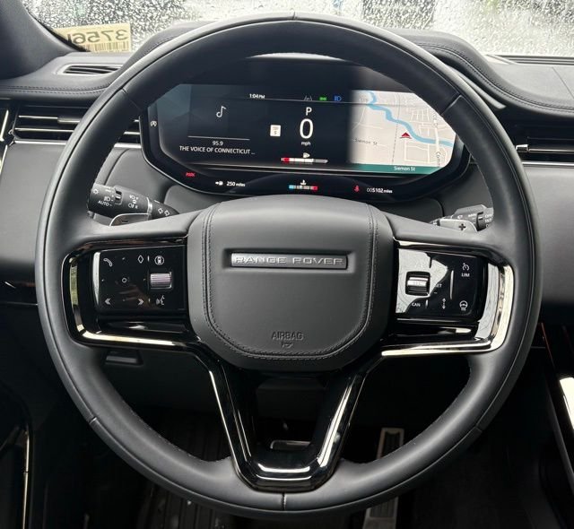 Certified Used 2025 White Land Rover Dynamic SE image 16