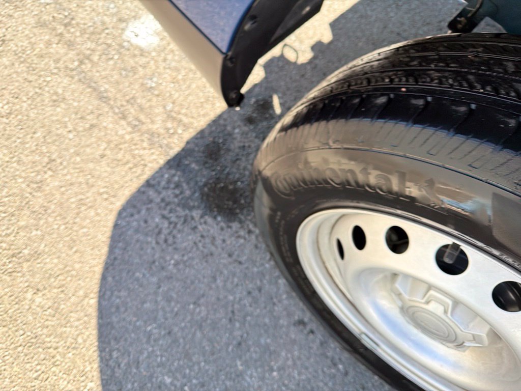 Used 2023 Blue Ford XL image 7
