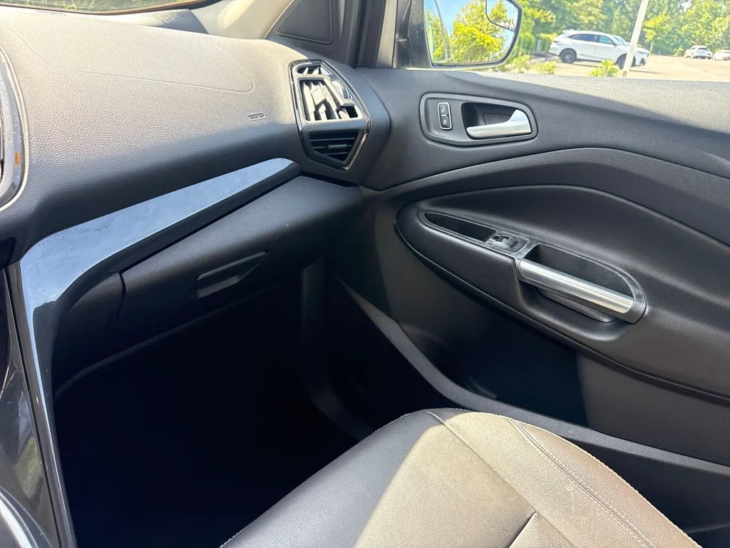 Used 2014 Tuxedo Black Ford Titanium image 17
