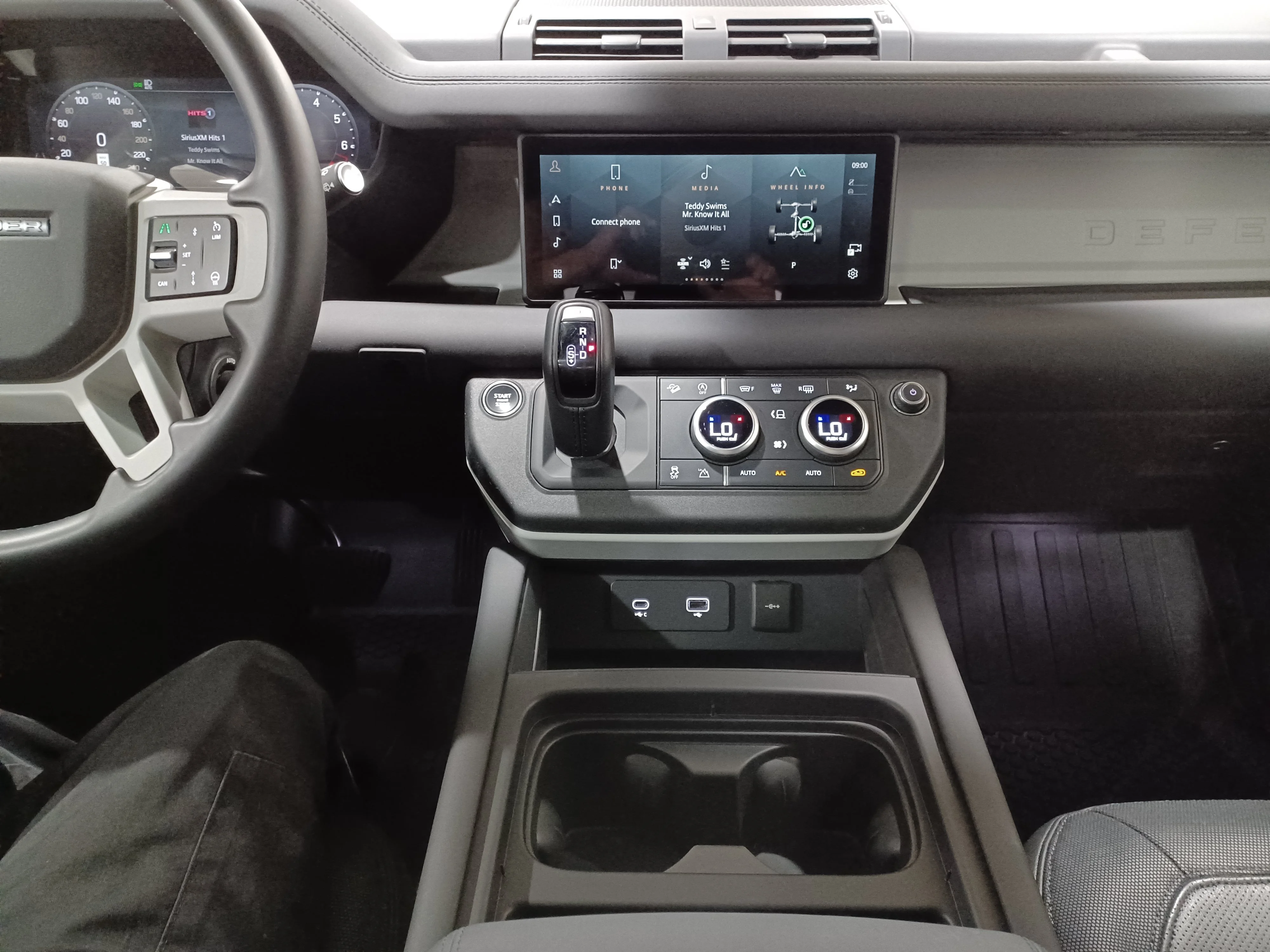Certified Used 2024 Gray Land Rover X-Dynamic SE image 16