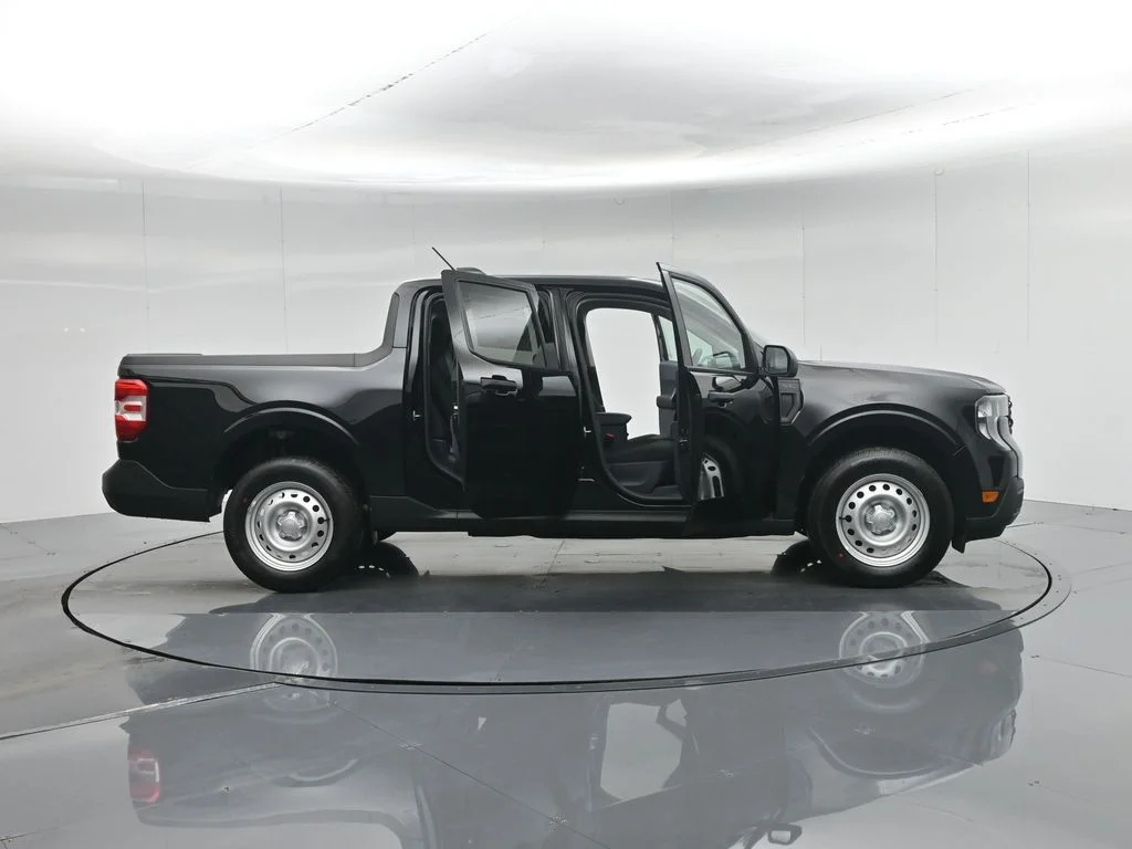 New 2026 Shadow Black Ford XL image 31