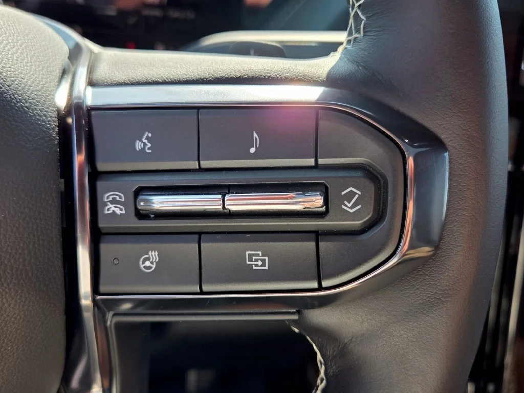 Used 2026 Sterling Metallic GMC Denali Ultimate image 28