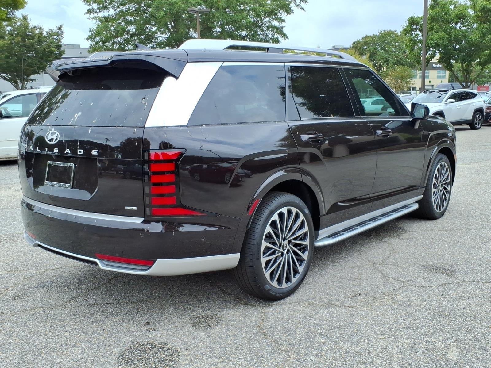 New 2027 MAROON HYUNDAI CALLI image 9