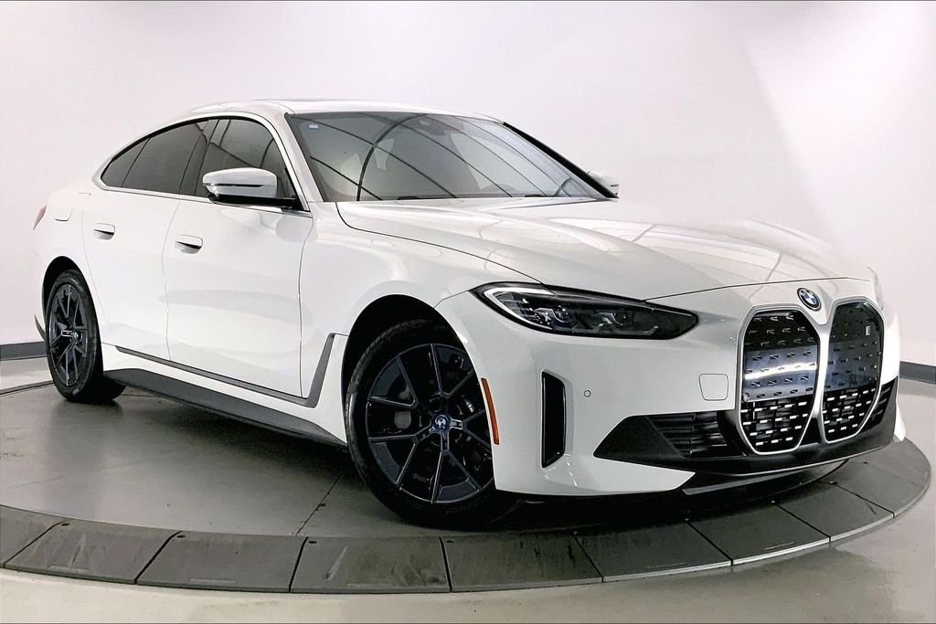 2023 BMW i4 eDrive35's photo