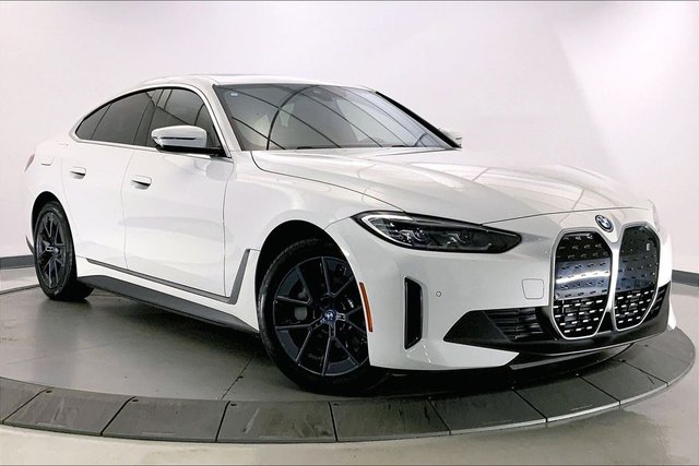 2023 BMW i4 eDrive35 
