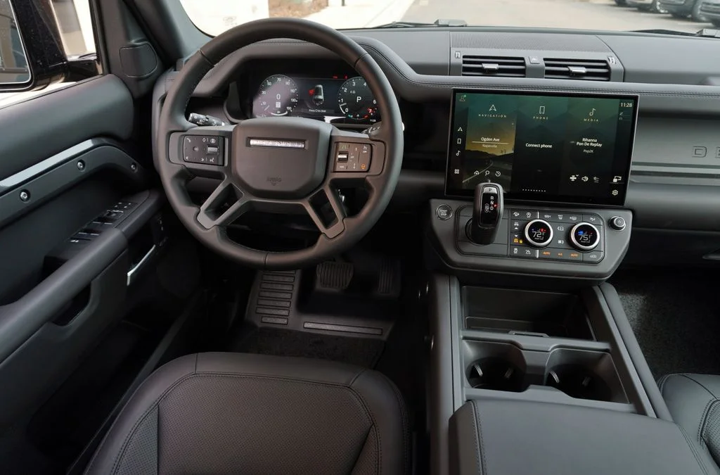 New 2026 Carpathian Grey Land Rover X-Dynamic SE image 16