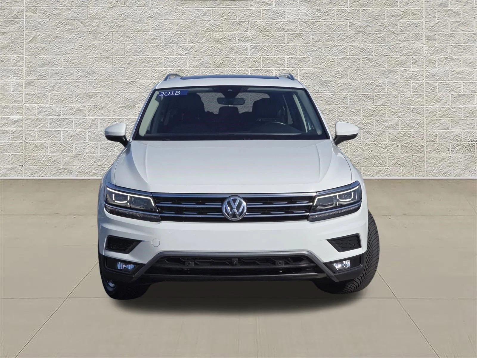Used 2018 Volkswagen Tiguan SEL Premium with VIN 3VV4B7AXXJM206376 for sale in Whitehall, OH