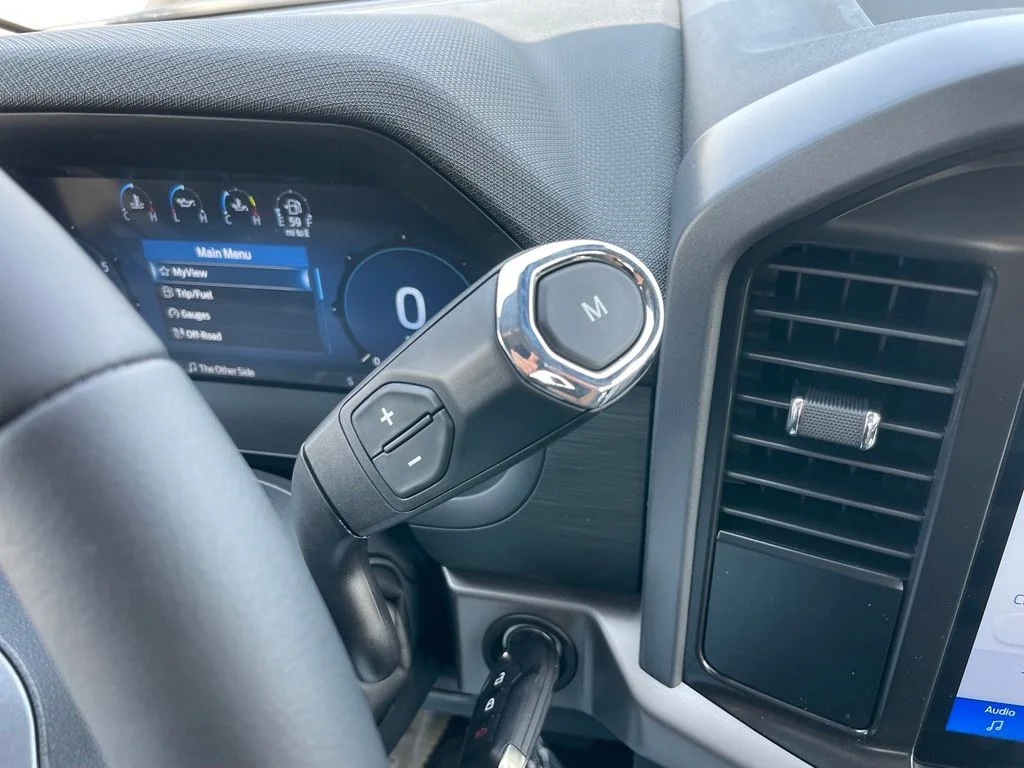New 2026 Carbonized Gray Metallic Ford XLT image 14