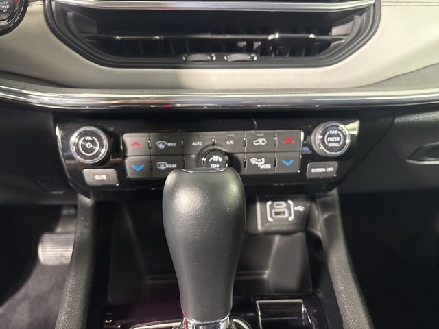 Certified Used 2022 White Jeep Limited image 21