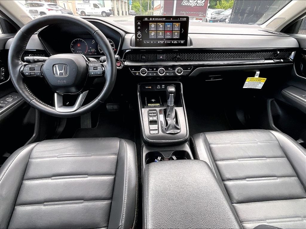 Used 2024 Silver Honda EX-L image 21