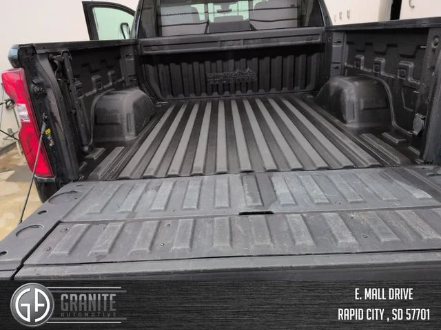 Used 2021 Black Chevrolet High Country image 24