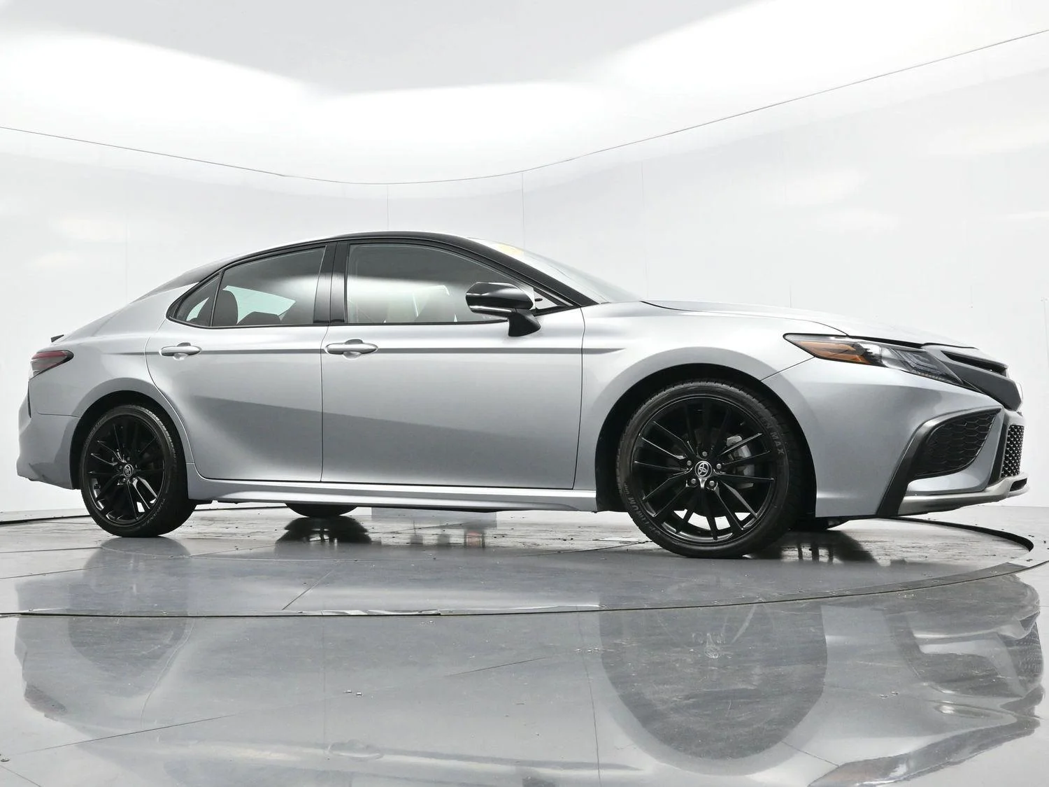Used 2024 Celestial Silver Metallic Toyota XSE V6 image 46