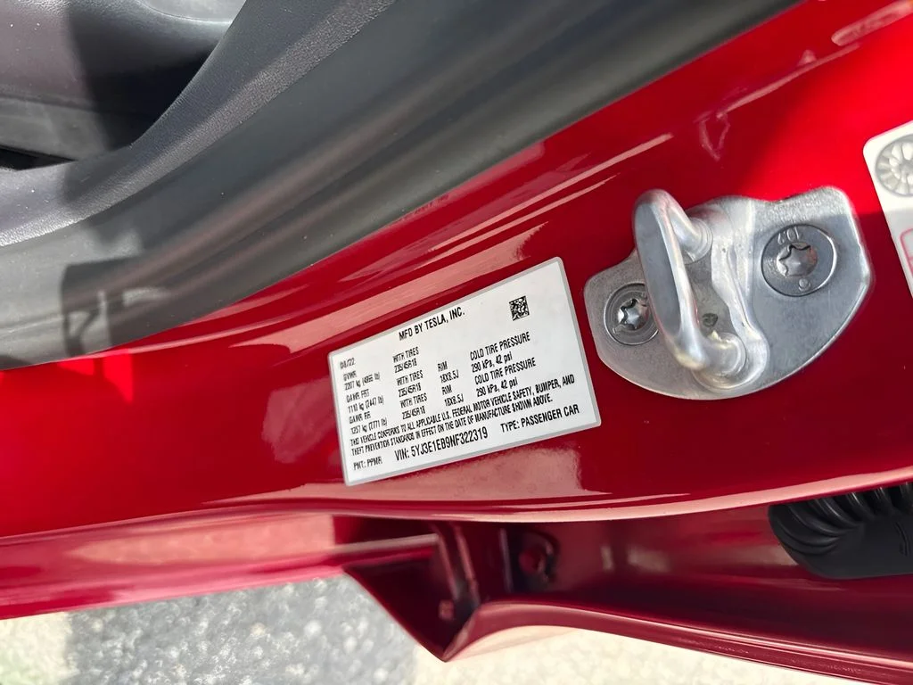 Used 2022 Red Tesla Long Range image 27