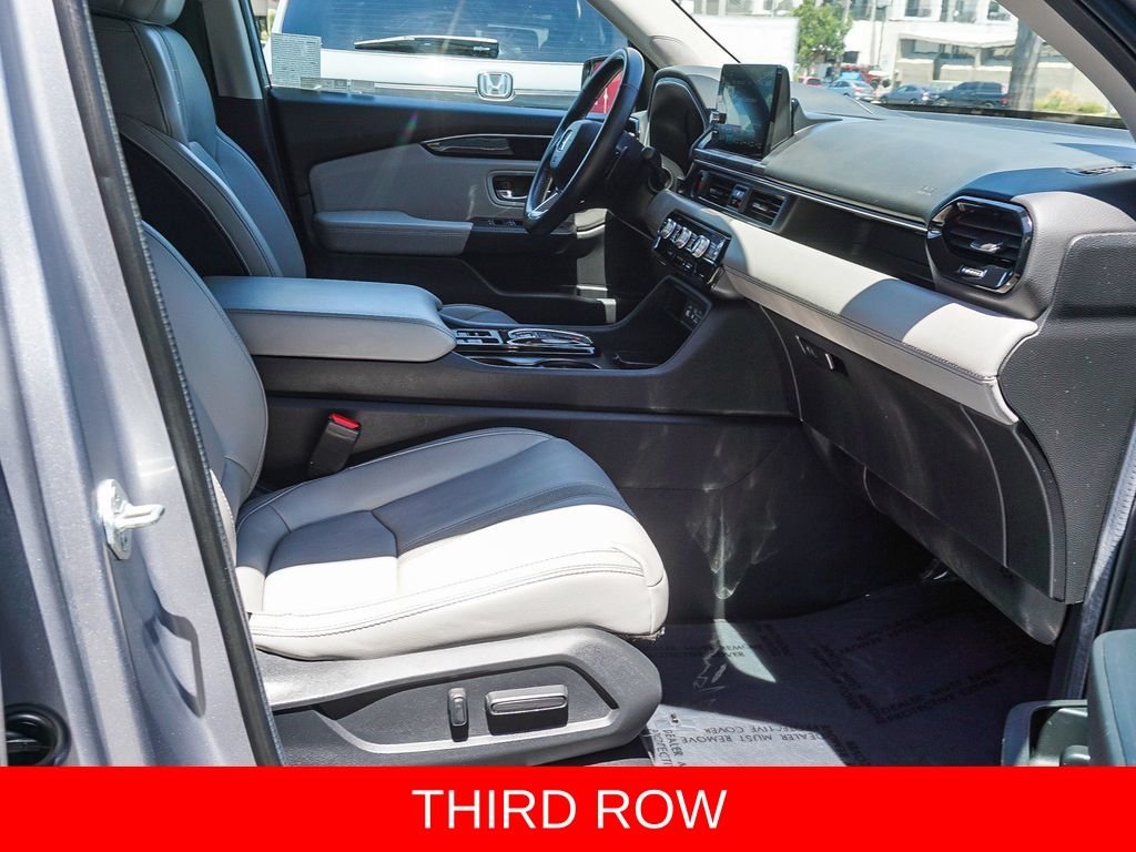 Used 2024  Honda EX-L image 12